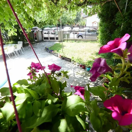 Ejpoks Skopje